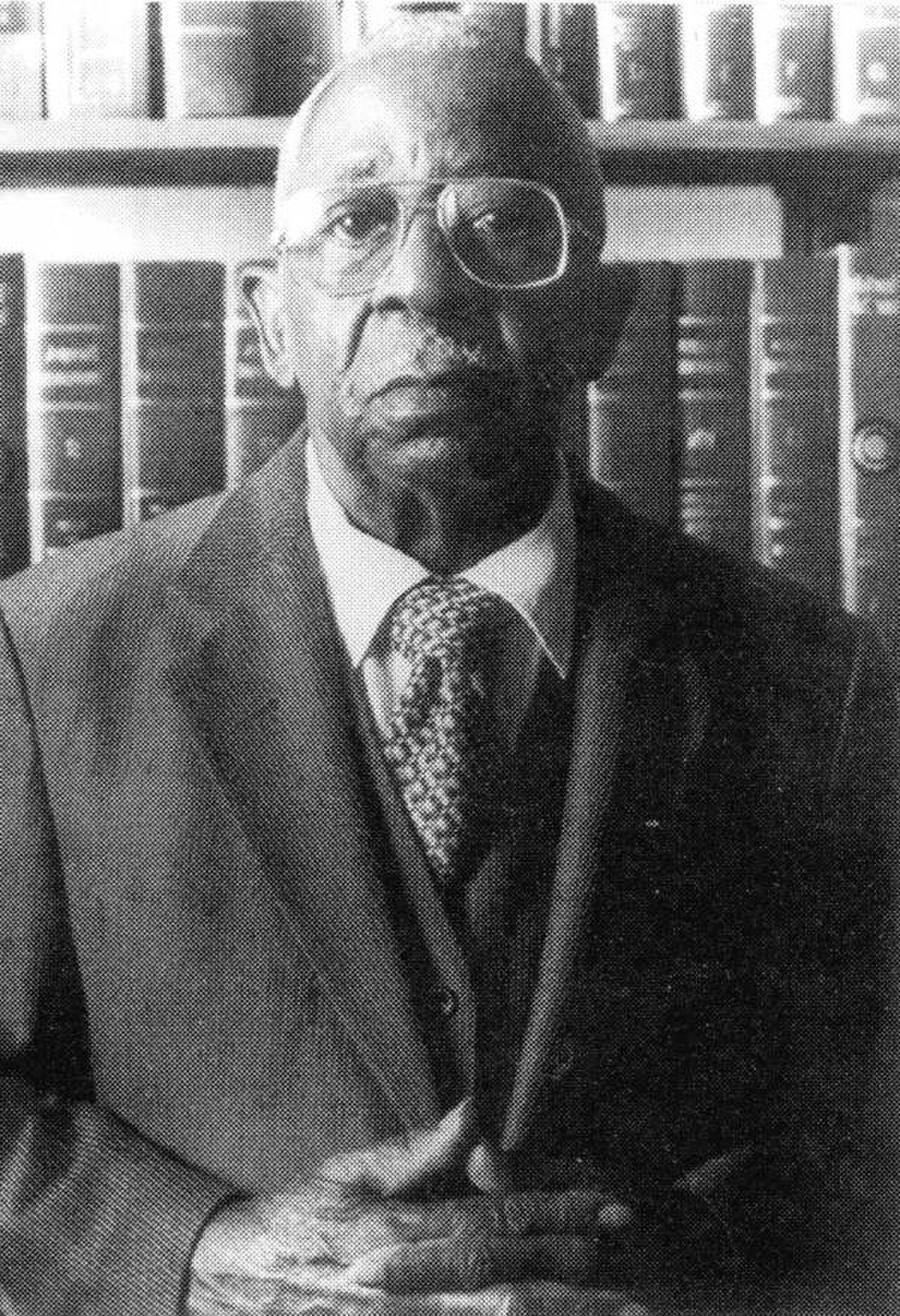 Portrait photograph of Virgil D. Hawkins